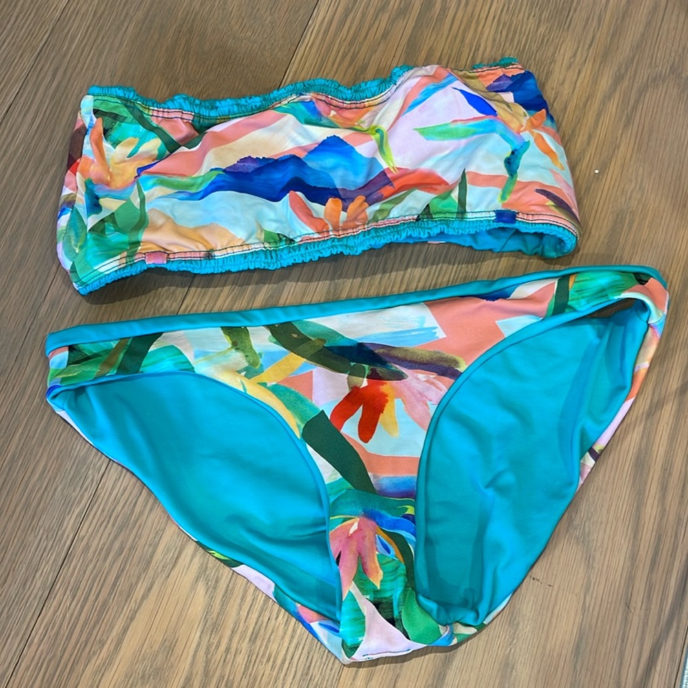 Maaji reversible bandeau style bikini like new size small